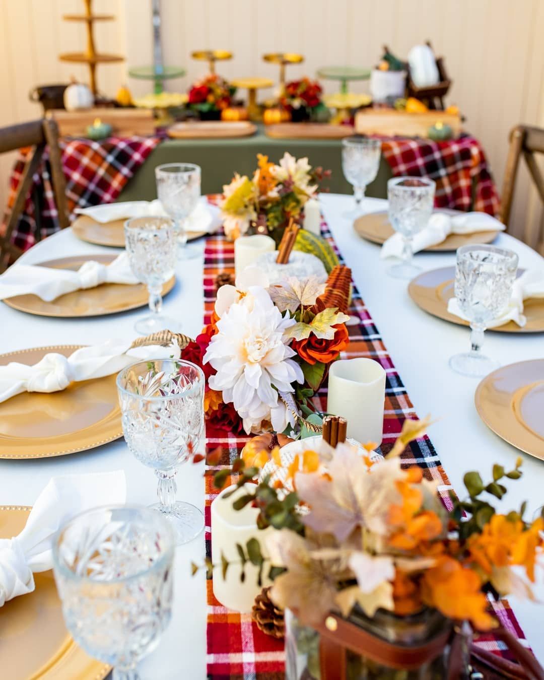 Country style thanksgivign table