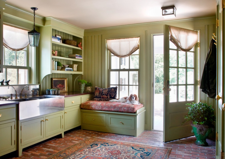 Cozy Entryway Mudroom