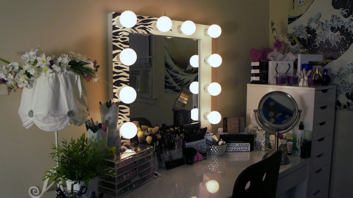 Creating a modern vanity mirror with lights