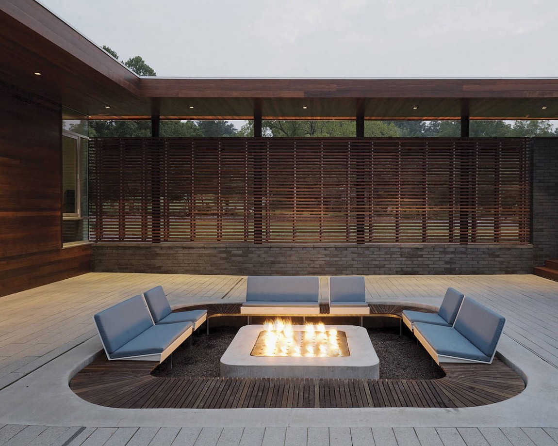 Curved House Fire Pit Seating