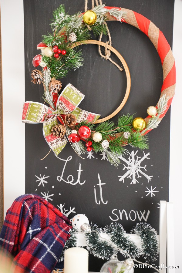 DIY Christmas Wreath Decoration