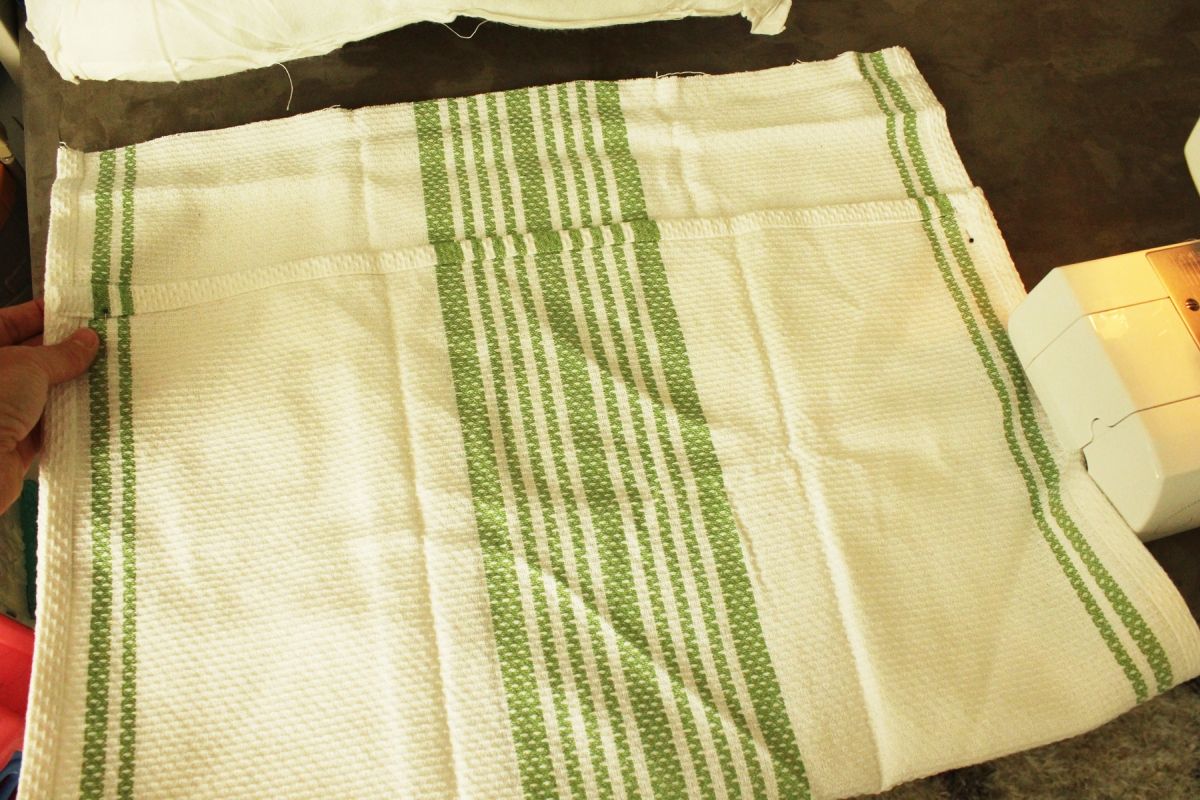 DIY Dish Towel Pillows Pin everything in place