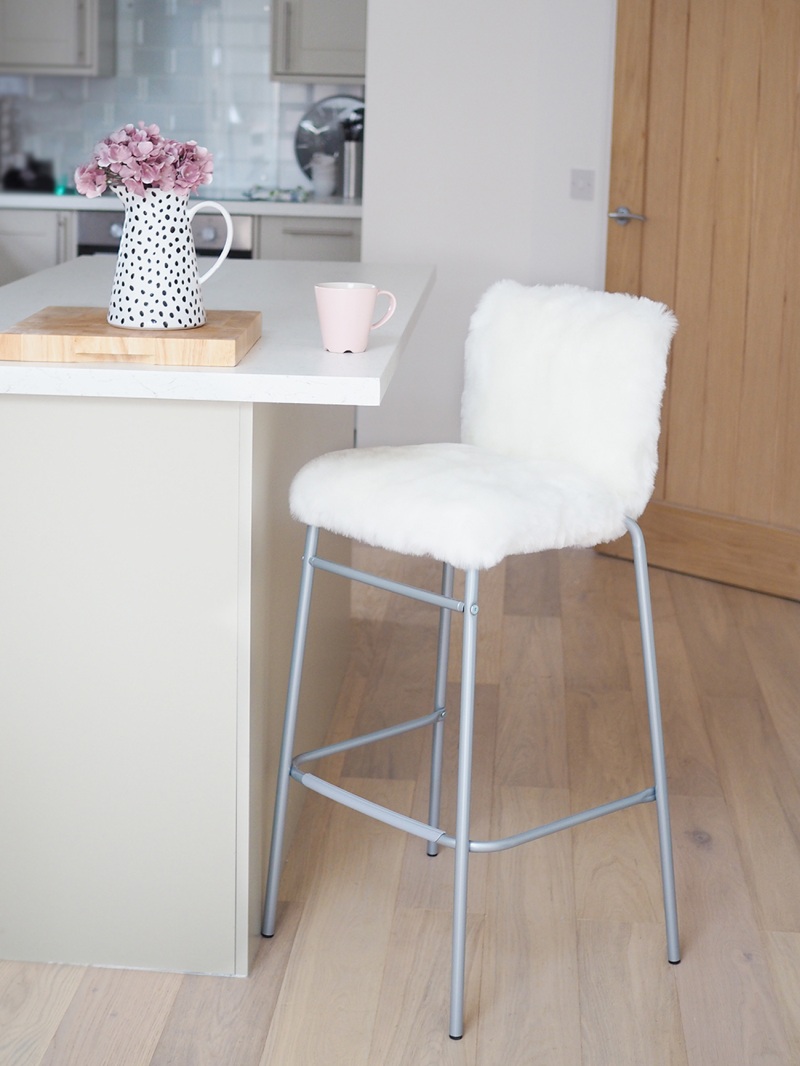 DIY FAUX FUR BAR STOOL TUTORIAL