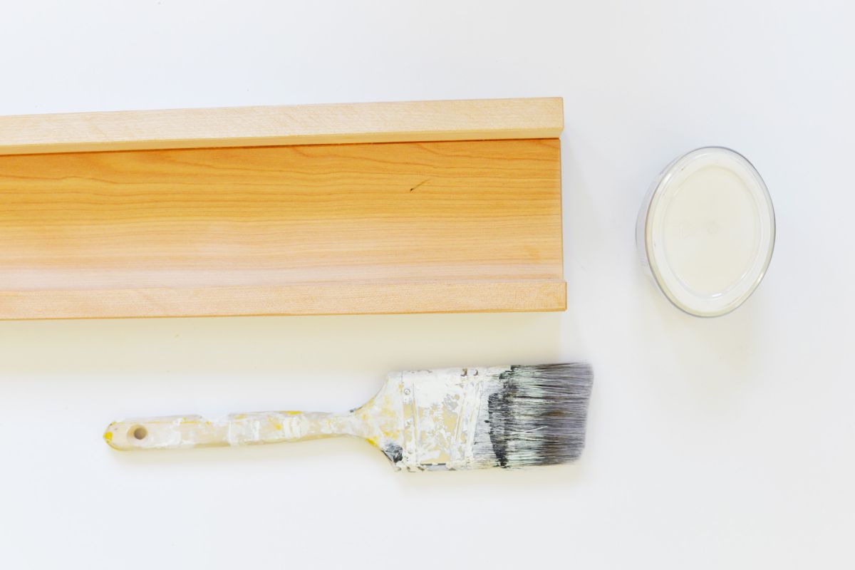 DIY painting the book shelf