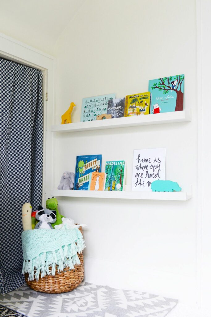 DIY Floating Shelves