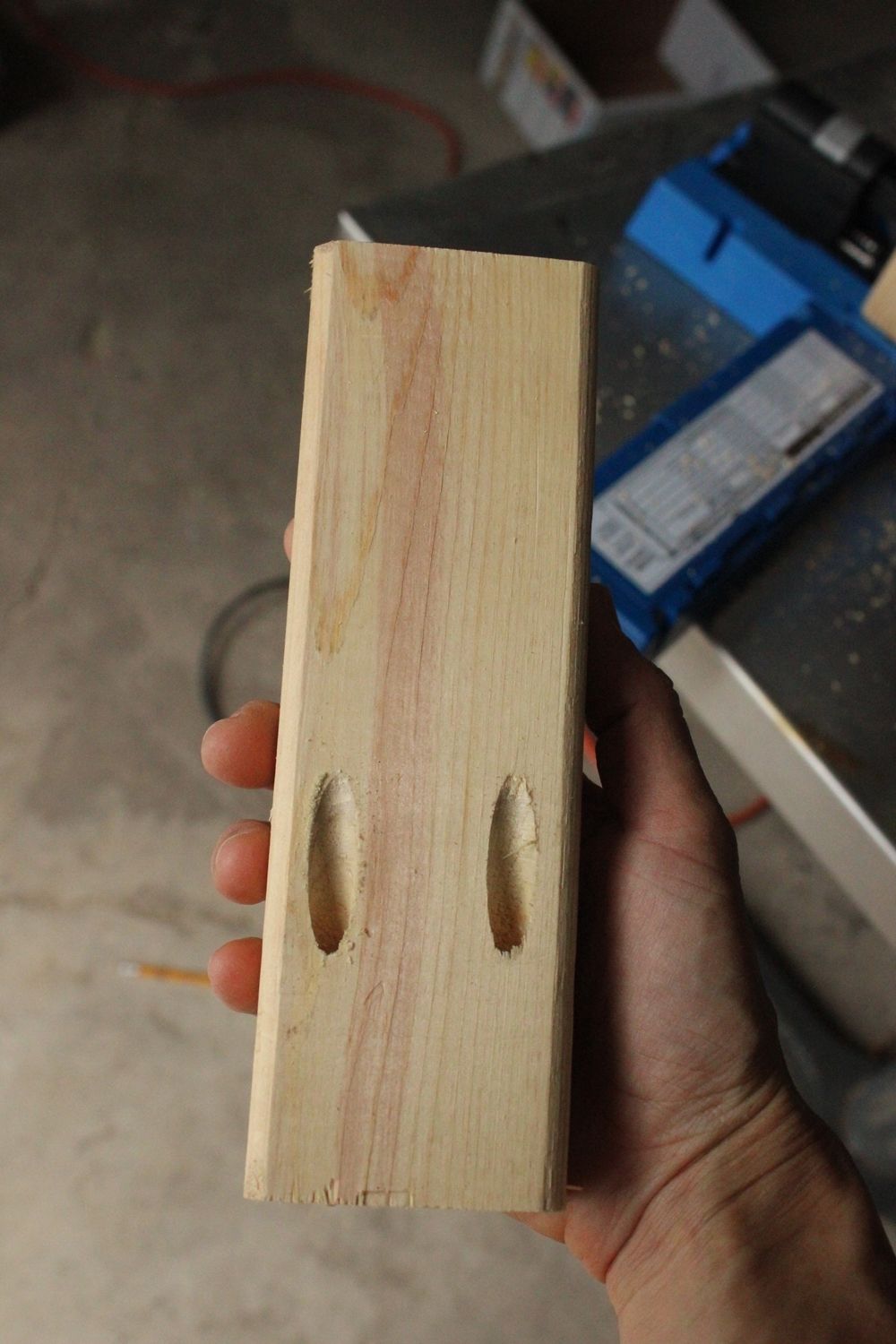 diy-floating-shelves-wood-cuted