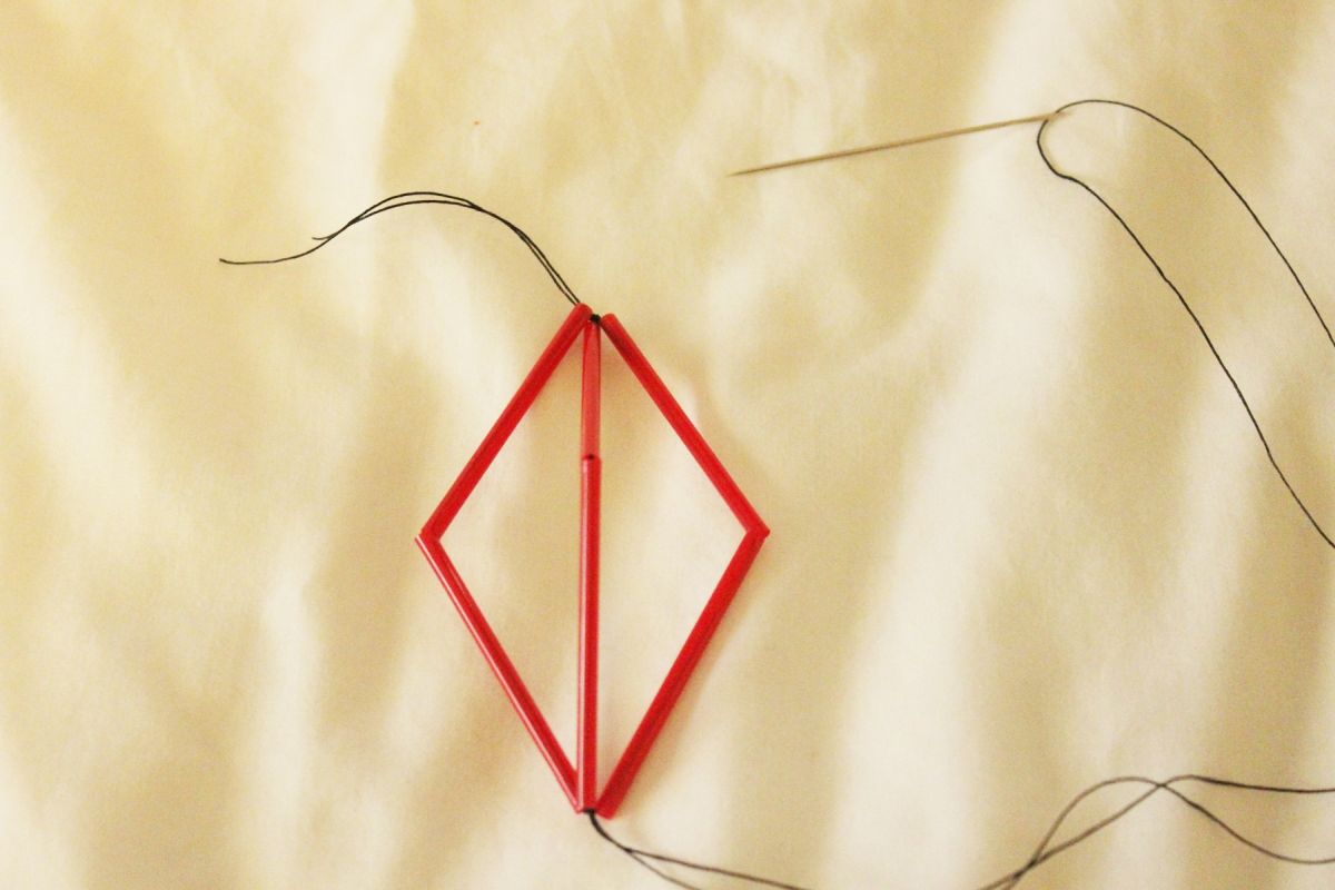 DIY Goemetric Straw Ornaments three of your prism edges