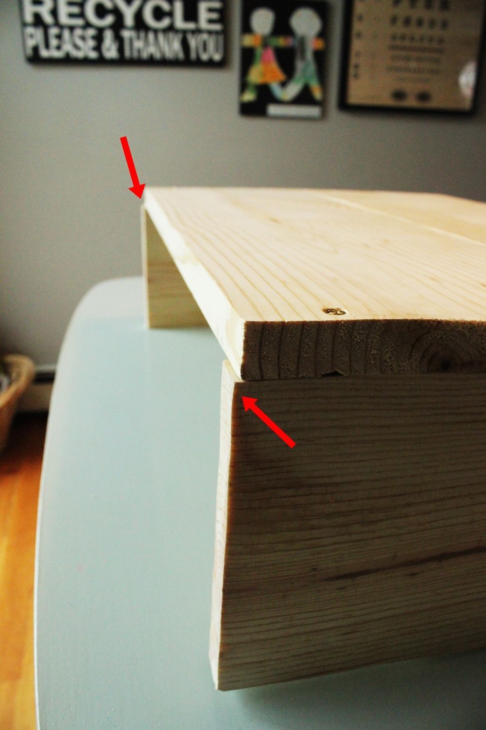 DIY Hairpin Leg Side Table - Attaching tip