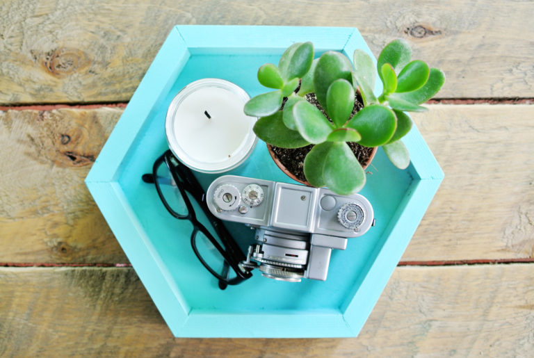 DIY Room Decor Hexagonal Tray to Organize Small Belongings