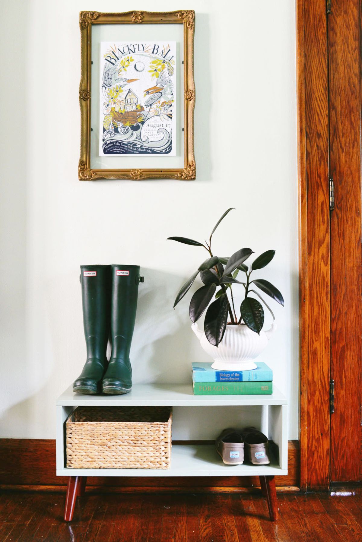 DIY Mid Century Modern Inspired Entry Shelf