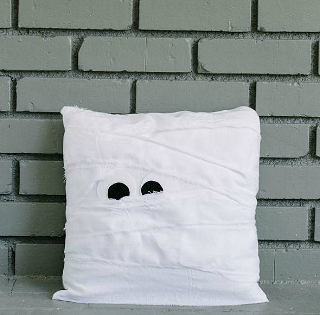 DIY Mummy pillow