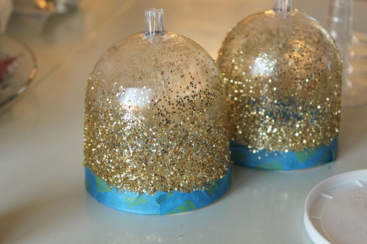 DIY New Years Eve Decorations - Flip the glass upside down