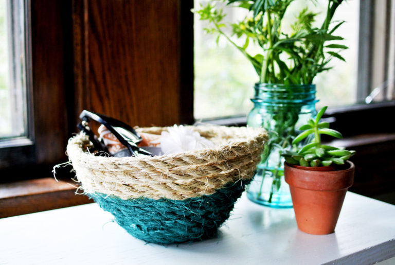 DIY Paint-Dipped Rope Basket