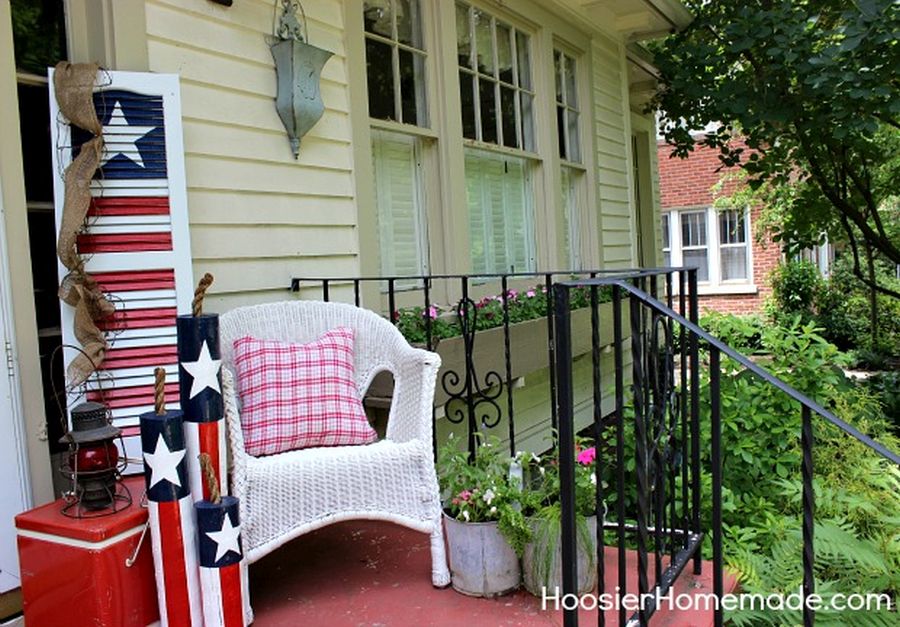 DIY Patriotic Shutter