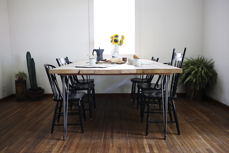 DIY RECLAIMED WOOD TABLE