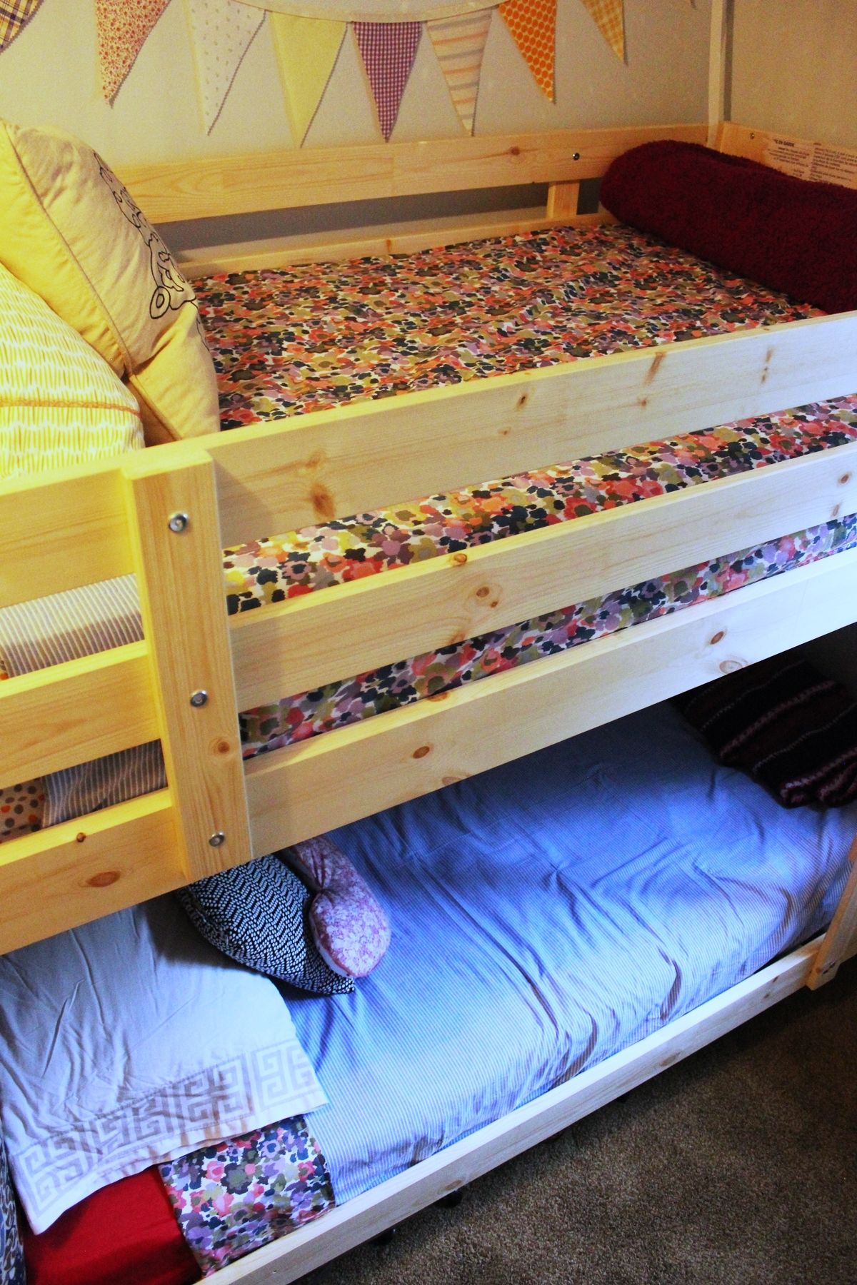 DIY Reversible Summer Quilt for bunk beds 1