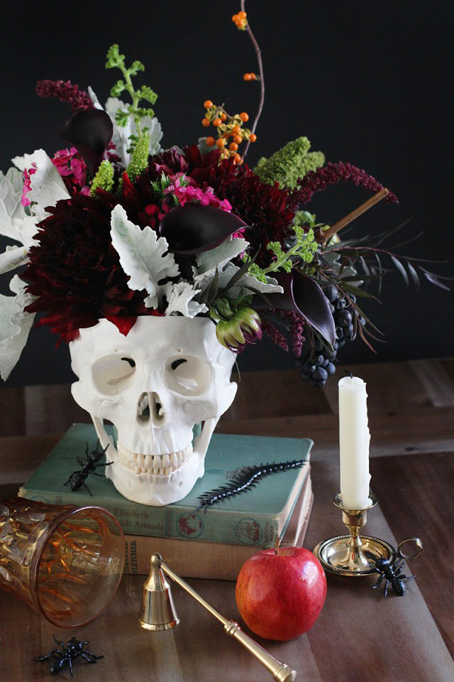 DIY Skull Floral Centerpiece