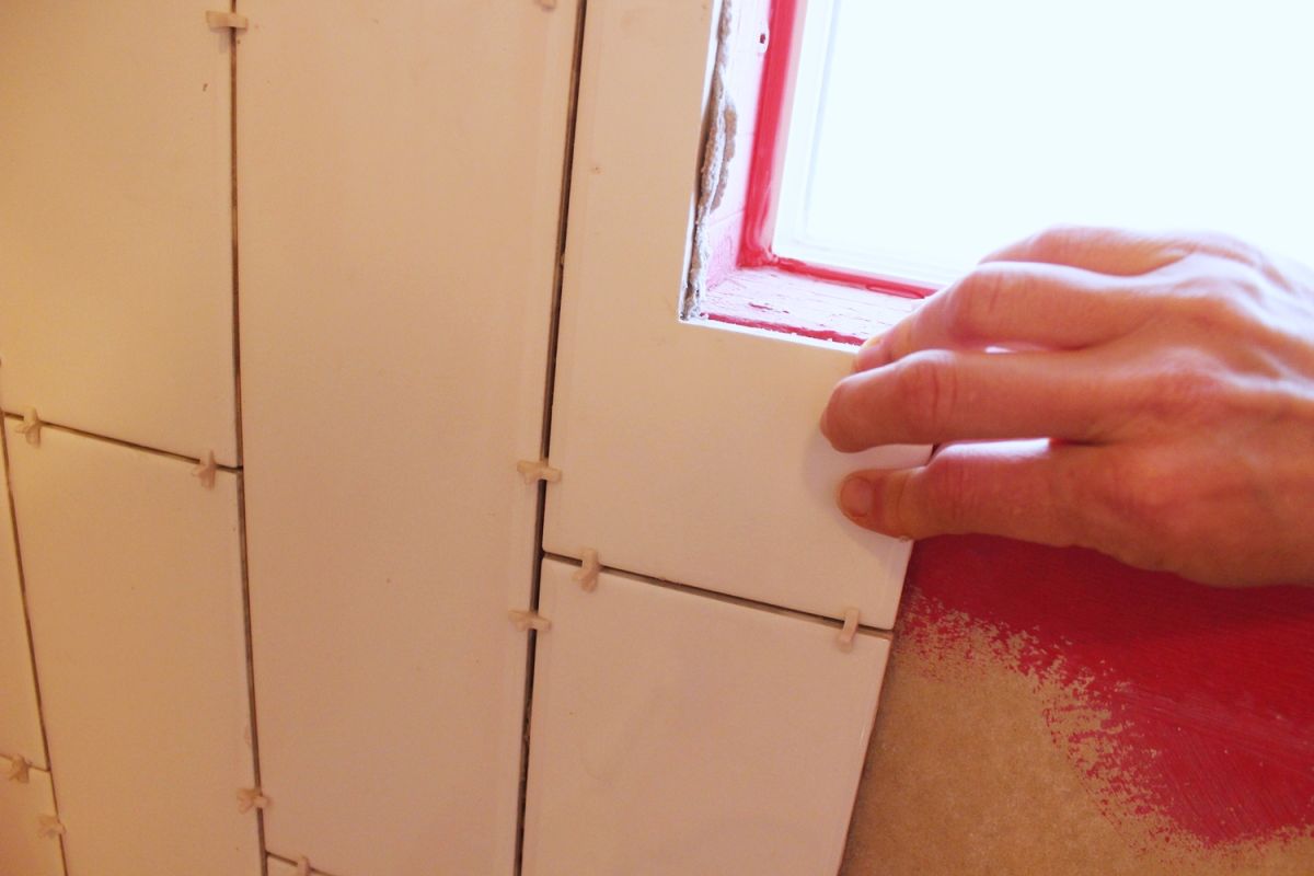 DIY Tile Shower Tub Surround-adjust the angles
