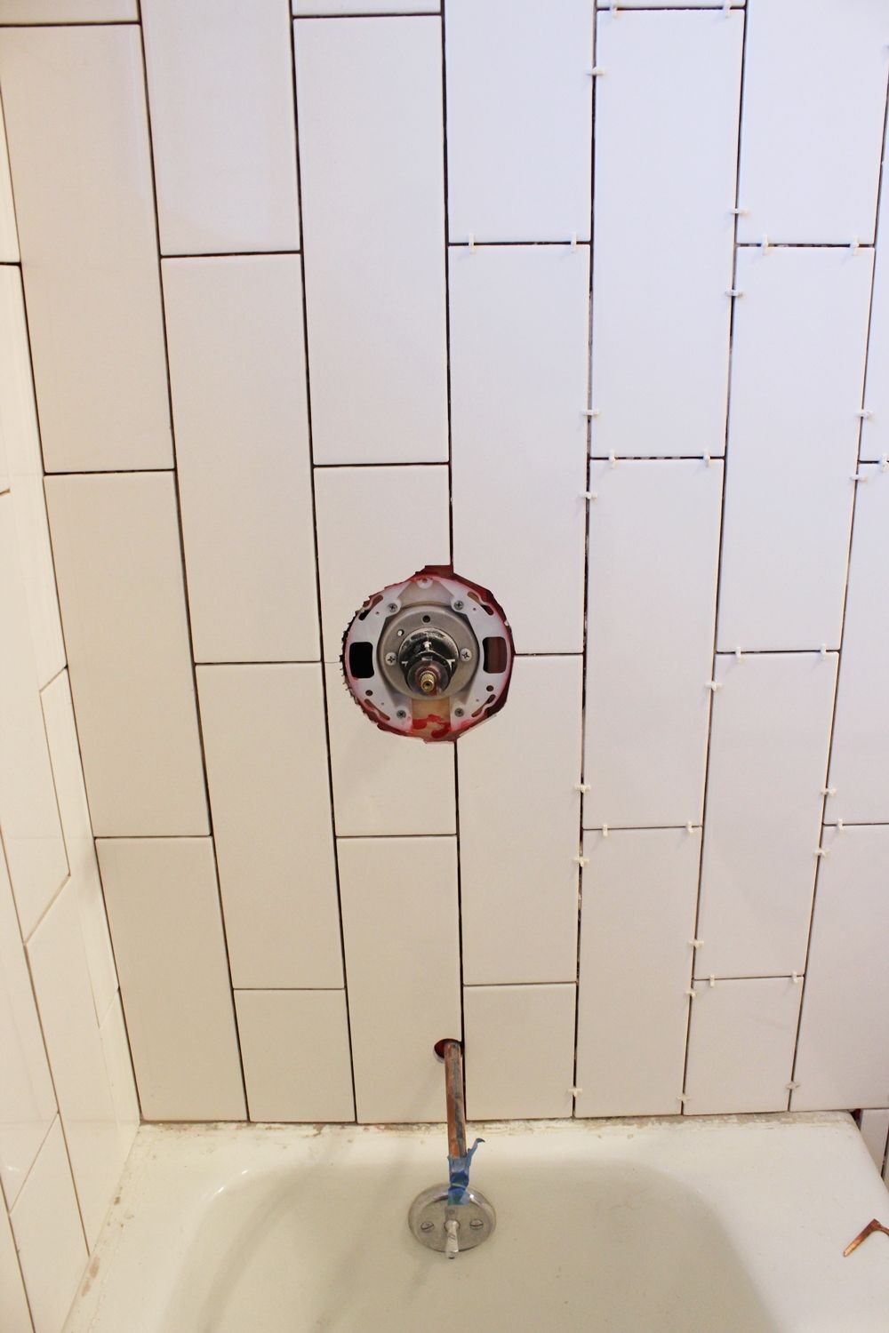 DIY Tile Shower Tub Surround- drill fit