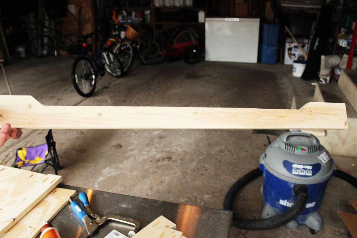 DIY Toy Box Your finger hold should look something like this