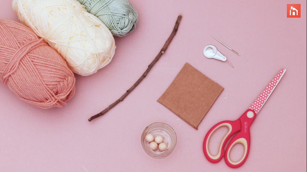 DIY Yarn Wall Tassel 1