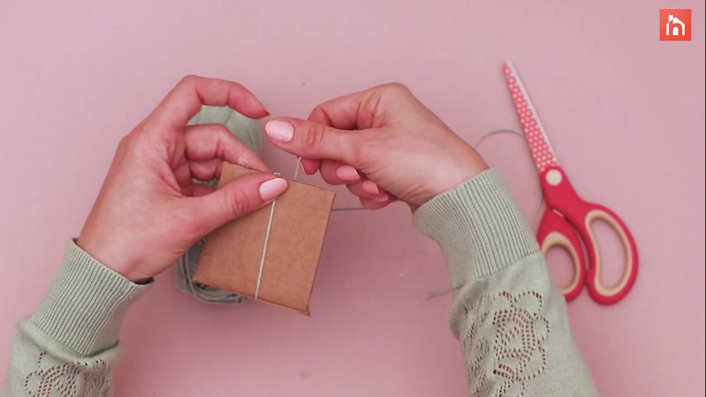 DIY Yarn Wall Tassel 18