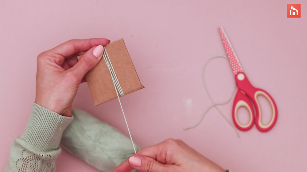 DIY Yarn Wall Tassel 19