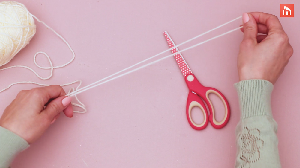 DIY Yarn Wall Tassel 2