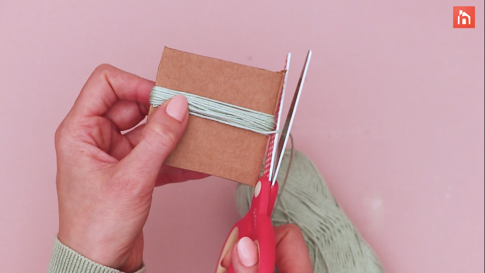 DIY Yarn Wall Tassel 21