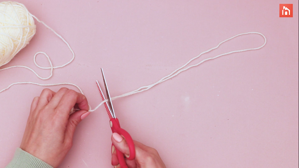DIY Yarn Wall Tassel 3