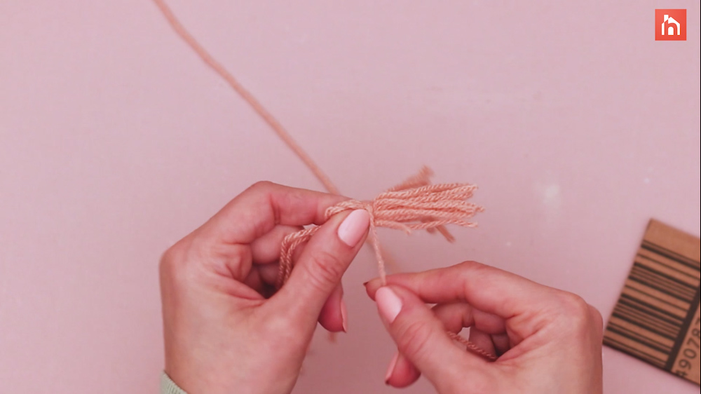 DIY Yarn Wall Tassel 45