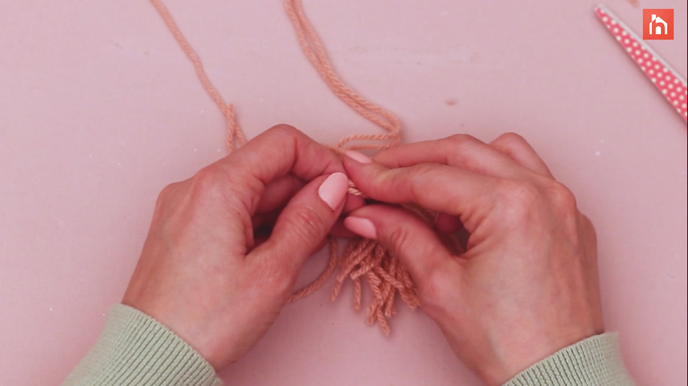 DIY Yarn Wall Tassel 47
