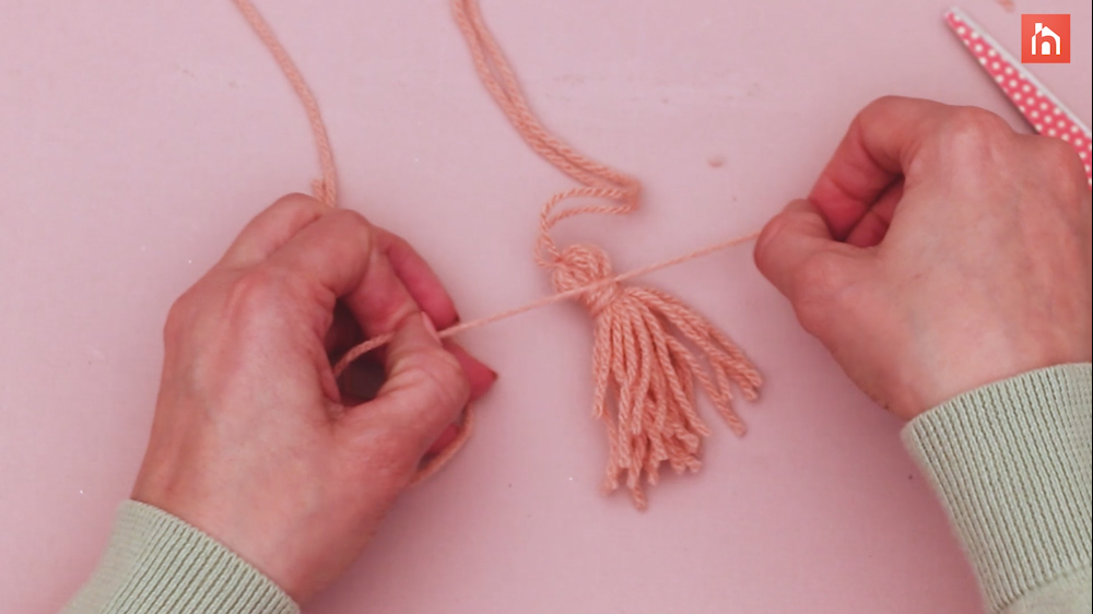 DIY Yarn Wall Tassel 48