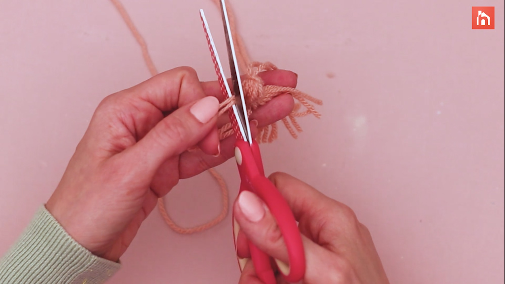 DIY Yarn Wall Tassel 51