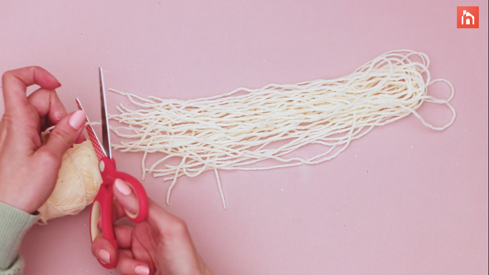 DIY Yarn Wall Tassel 7