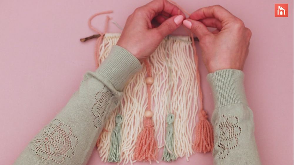 DIY Yarn Wall Tassel 71