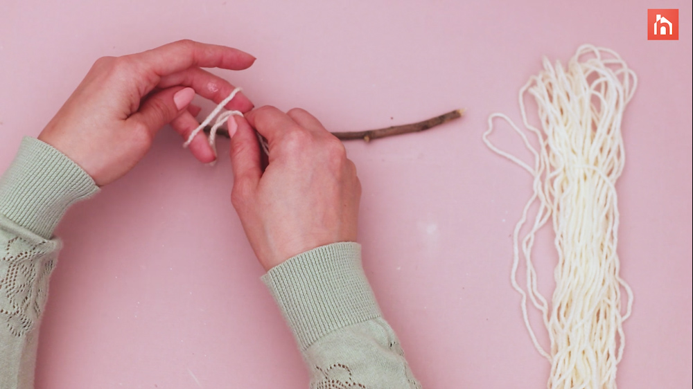 DIY Yarn Wall Tassel 9