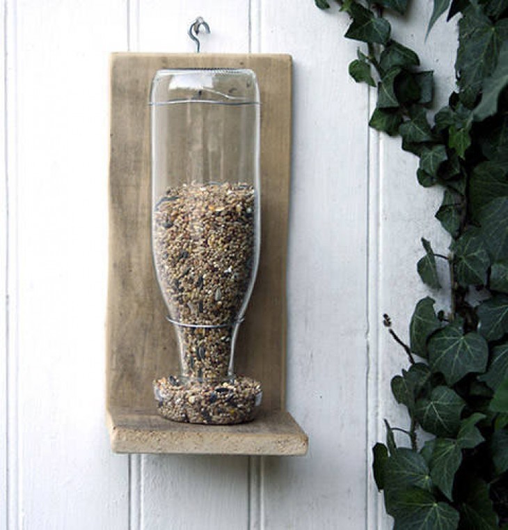 DIY bottle bird feeder