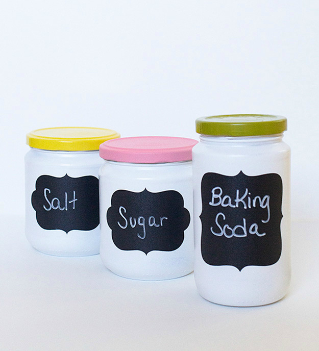 DIY chalkboard jars