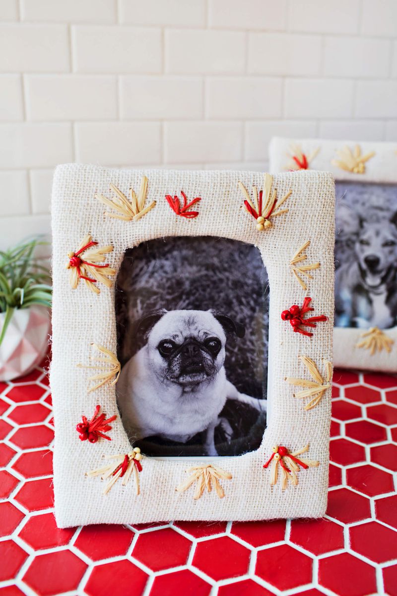 10 Cool And Easy Ways To Make Your Own Unique Picture Frames