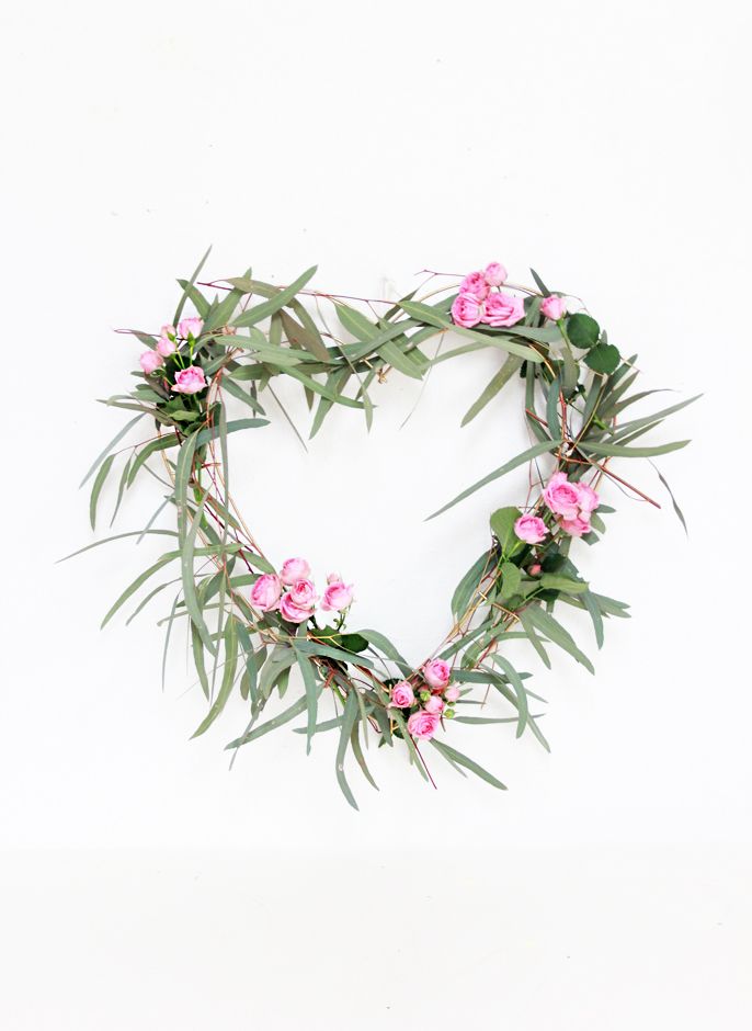 DIY eucalyptus wreath