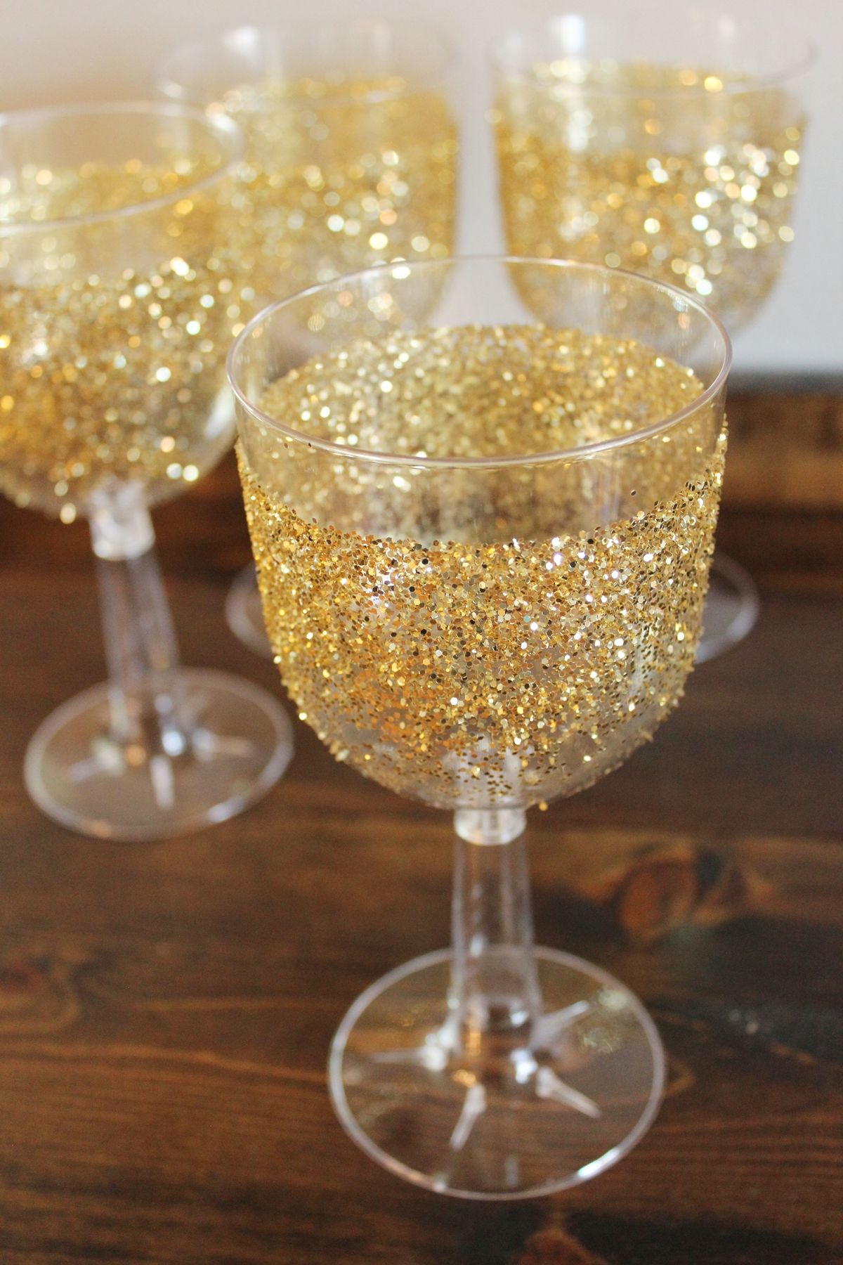 DIY gilded glitter party glasses