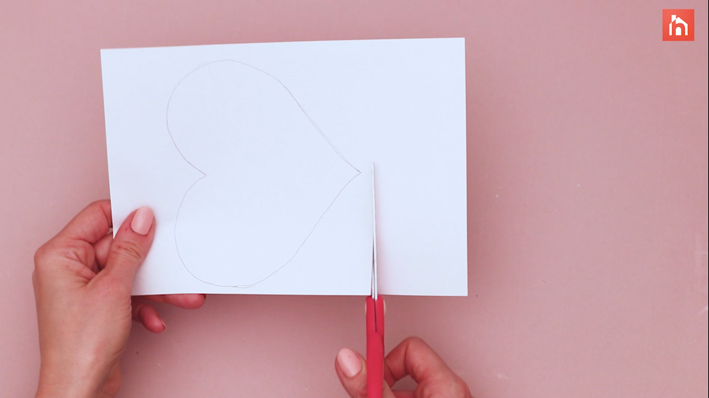 DIY heart nail string art 29