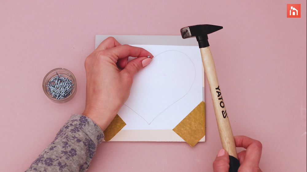 DIY heart nail string art 33
