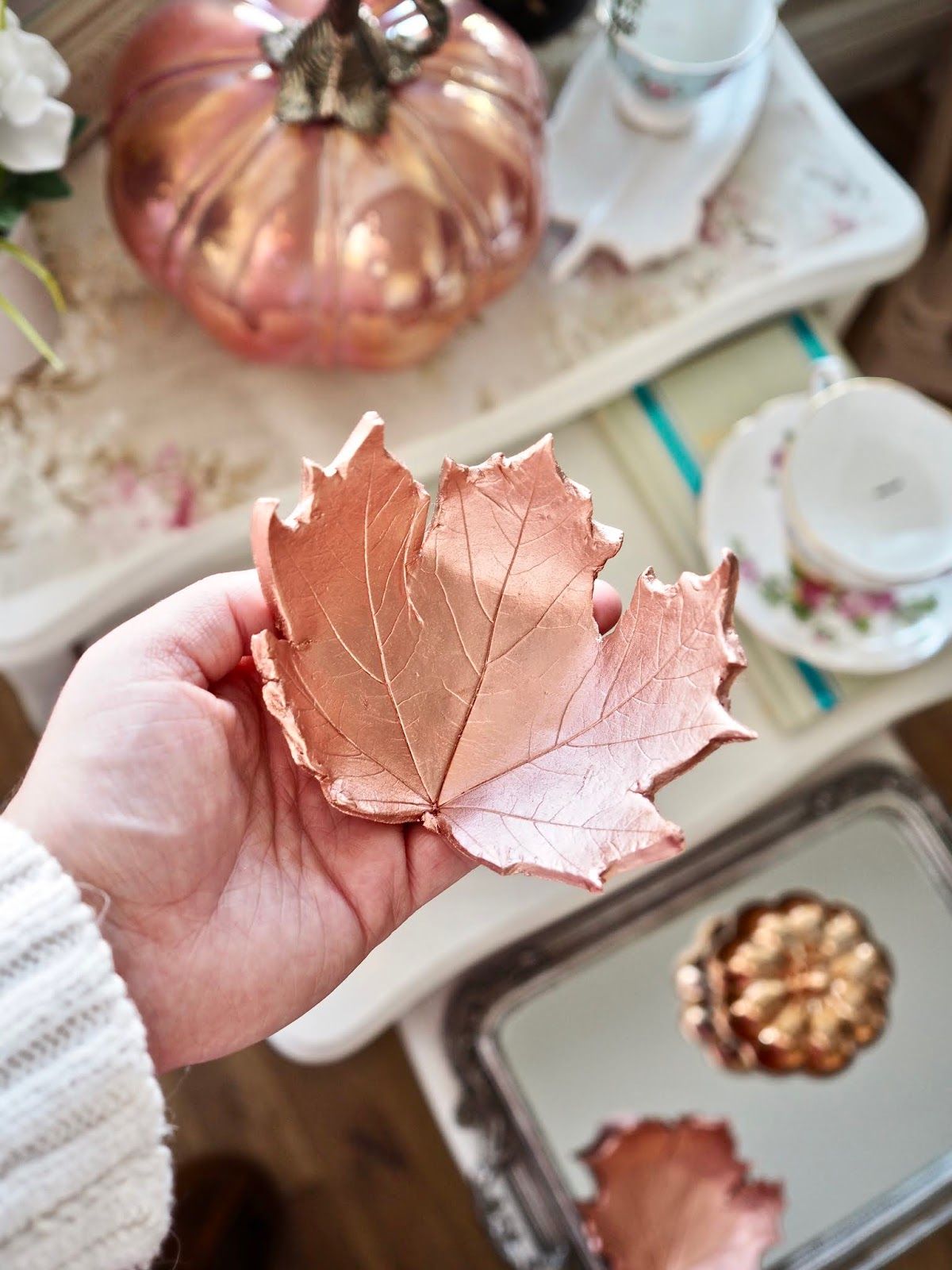 DIY leaf bowl Autumn