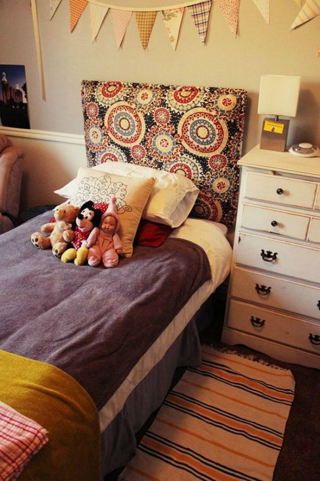 DIY pillow headboard