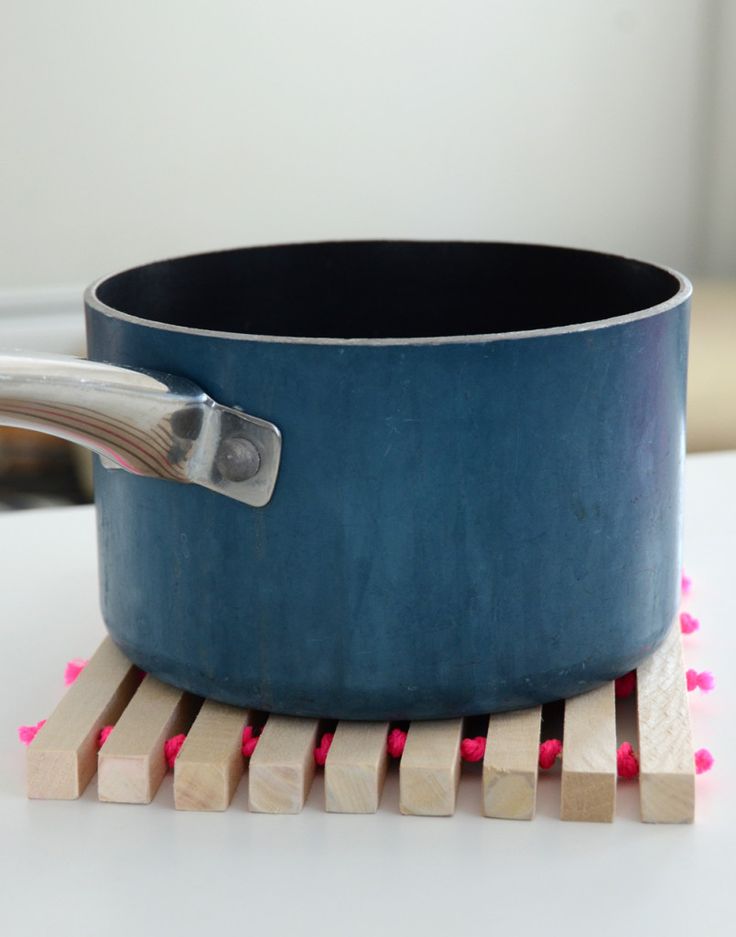 DIY wooden trivet