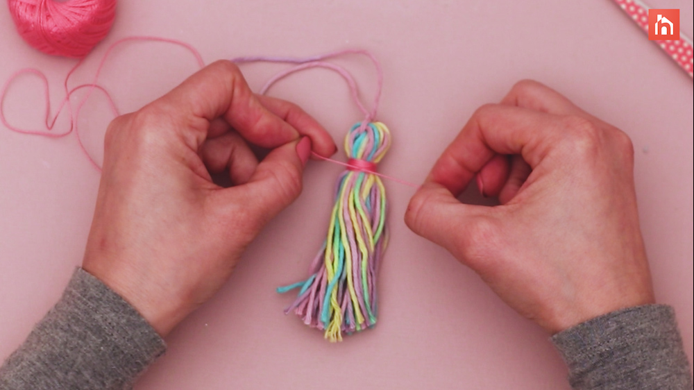 DIY yarn tassel how to make 18