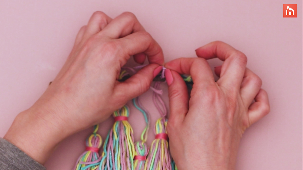 DIY yarn tassel how to make 39