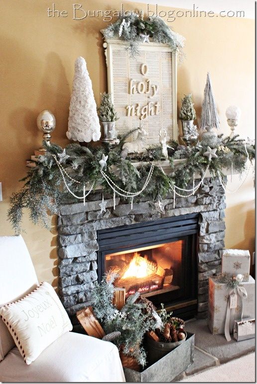 DIYs christmas mantel